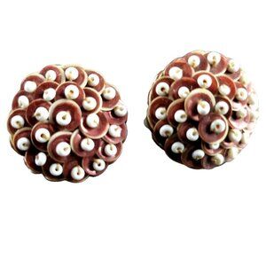 VINTAGE Jewelry Brown & White Beaded Cluster Clip-On Earrings